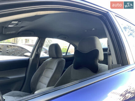 Синий Мазда 6, объемом двигателя 1.8 л и пробегом 302 тыс. км за 2900 $, фото 1 на Automoto.ua