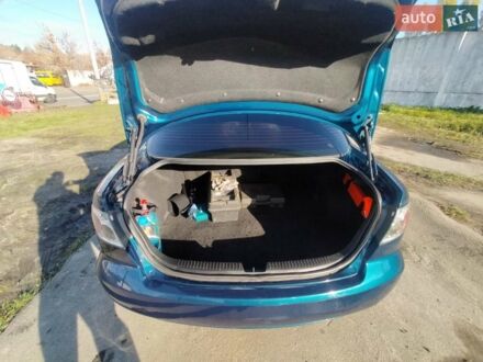 Синий Мазда 6, объемом двигателя 1.8 л и пробегом 200 тыс. км за 5600 $, фото 1 на Automoto.ua