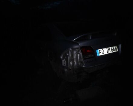 Сірий Мазда 616, об'ємом двигуна 2 л та пробігом 197 тис. км за 1729 $, фото 3 на Automoto.ua