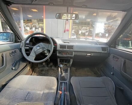 Белый Мазда 626, объемом двигателя 0 л и пробегом 400 тыс. км за 309 $, фото 7 на Automoto.ua