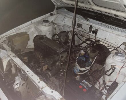 Білий Мазда 626, об'ємом двигуна 2 л та пробігом 320 тис. км за 359 $, фото 6 на Automoto.ua