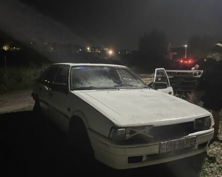 Білий Мазда 626, об'ємом двигуна 2 л та пробігом 320 тис. км за 359 $, фото 2 на Automoto.ua