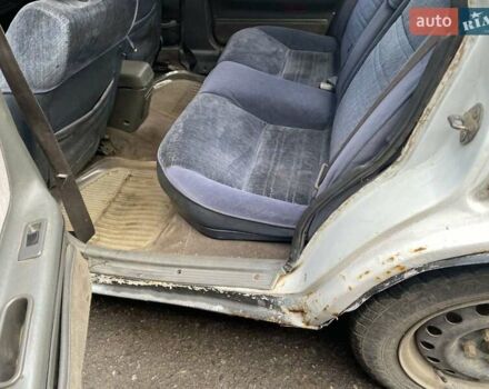 Белый Мазда 626, объемом двигателя 2 л и пробегом 400 тыс. км за 600 $, фото 5 на Automoto.ua