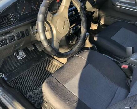 Белый Мазда 626, объемом двигателя 2 л и пробегом 390 тыс. км за 1250 $, фото 4 на Automoto.ua