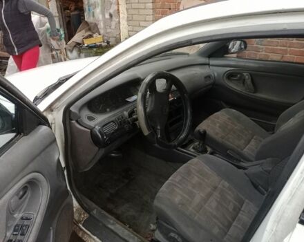 Білий Мазда 626, об'ємом двигуна 2 л та пробігом 350 тис. км за 1000 $, фото 2 на Automoto.ua