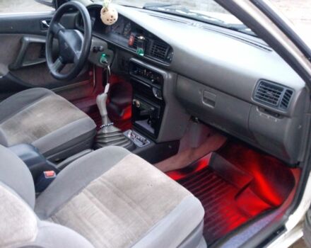 Белый Мазда 626, объемом двигателя 2 л и пробегом 360 тыс. км за 1800 $, фото 20 на Automoto.ua