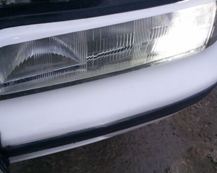 Белый Мазда 626, объемом двигателя 2 л и пробегом 360 тыс. км за 1800 $, фото 2 на Automoto.ua