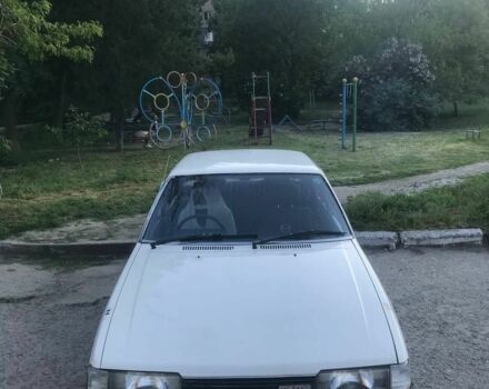 Белый Мазда 626, объемом двигателя 0 л и пробегом 100 тыс. км за 1400 $, фото 2 на Automoto.ua