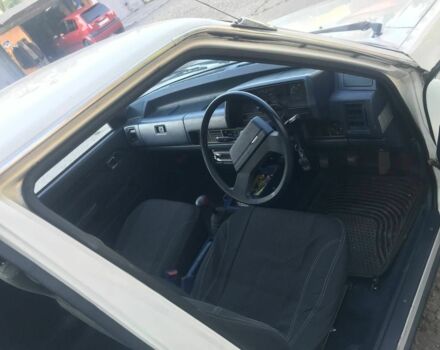 Белый Мазда 626, объемом двигателя 0 л и пробегом 100 тыс. км за 1400 $, фото 6 на Automoto.ua