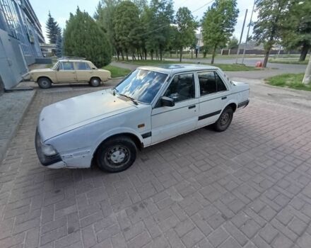 Белый Мазда 626, объемом двигателя 0 л и пробегом 400 тыс. км за 532 $, фото 3 на Automoto.ua