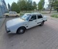 Белый Мазда 626, объемом двигателя 0 л и пробегом 400 тыс. км за 532 $, фото 3 на Automoto.ua
