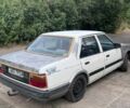 Білий Мазда 626, об'ємом двигуна 2 л та пробігом 300 тис. км за 999 $, фото 1 на Automoto.ua