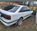 Белый Мазда 626, объемом двигателя 2 л и пробегом 300 тыс. км за 300 $, фото 1 на Automoto.ua