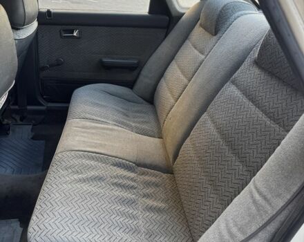 Белый Мазда 626, объемом двигателя 0 л и пробегом 185 тыс. км за 800 $, фото 9 на Automoto.ua