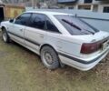 Белый Мазда 626, объемом двигателя 2 л и пробегом 300 тыс. км за 300 $, фото 1 на Automoto.ua