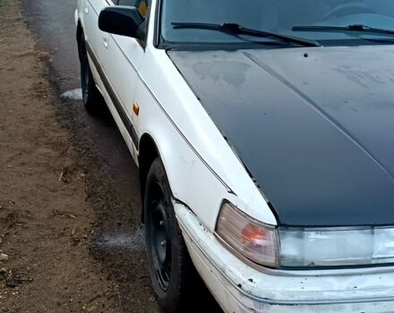 Белый Мазда 626, объемом двигателя 1.8 л и пробегом 0 тыс. км за 1100 $, фото 2 на Automoto.ua