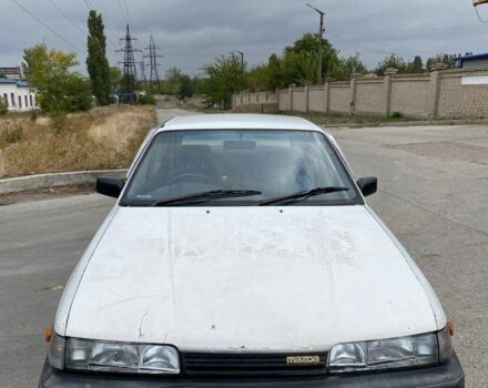 Белый Мазда 626, объемом двигателя 2 л и пробегом 111 тыс. км за 607 $, фото 5 на Automoto.ua