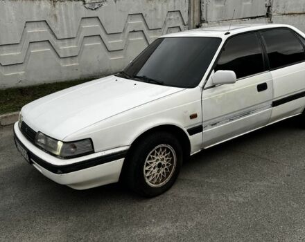 Белый Мазда 626, объемом двигателя 2 л и пробегом 412 тыс. км за 2500 $, фото 8 на Automoto.ua