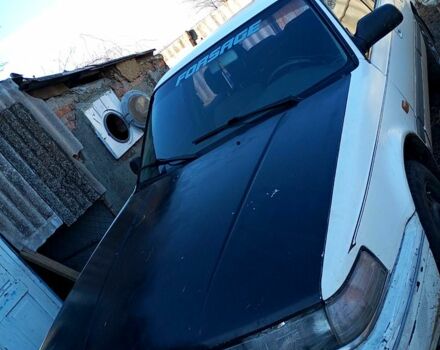 Белый Мазда 626, объемом двигателя 1.8 л и пробегом 0 тыс. км за 1100 $, фото 1 на Automoto.ua