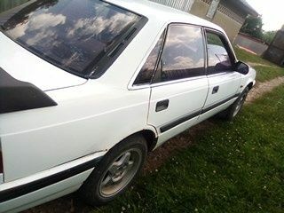 Білий Мазда 626, об'ємом двигуна 2 л та пробігом 270 тис. км за 1510 $, фото 6 на Automoto.ua