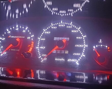 Белый Мазда 626, объемом двигателя 2 л и пробегом 306 тыс. км за 1200 $, фото 3 на Automoto.ua