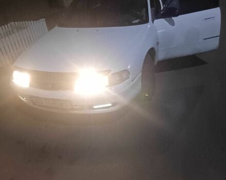 Белый Мазда 626, объемом двигателя 2 л и пробегом 306 тыс. км за 1200 $, фото 2 на Automoto.ua