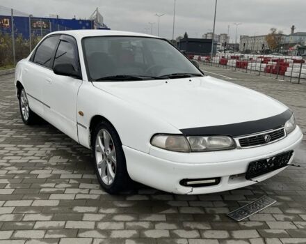 Белый Мазда 626, объемом двигателя 2 л и пробегом 300 тыс. км за 1099 $, фото 4 на Automoto.ua