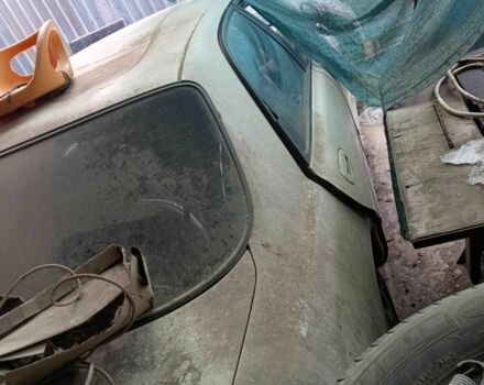 Білий Мазда 626, об'ємом двигуна 0 л та пробігом 300 тис. км за 500 $, фото 3 на Automoto.ua