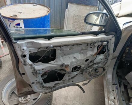 Білий Мазда 626, об'ємом двигуна 0 л та пробігом 300 тис. км за 500 $, фото 6 на Automoto.ua