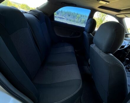 Білий Мазда 626, об'ємом двигуна 1.8 л та пробігом 303 тис. км за 1500 $, фото 8 на Automoto.ua