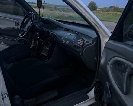 Белый Мазда 626, объемом двигателя 1.84 л и пробегом 400 тыс. км за 1446 $, фото 18 на Automoto.ua