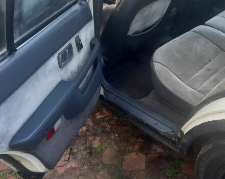 Белый Мазда 626, объемом двигателя 2 л и пробегом 3 тыс. км за 1063 $, фото 4 на Automoto.ua