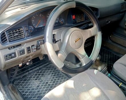 Білий Мазда 626, об'ємом двигуна 2 л та пробігом 111 тис. км за 1350 $, фото 3 на Automoto.ua