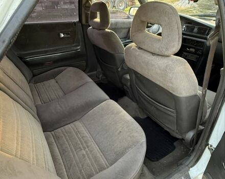 Білий Мазда 626, об'ємом двигуна 2 л та пробігом 225 тис. км за 1100 $, фото 6 на Automoto.ua