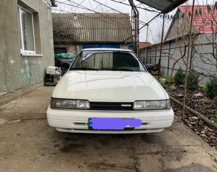 Белый Мазда 626, объемом двигателя 2 л и пробегом 356 тыс. км за 2200 $, фото 4 на Automoto.ua