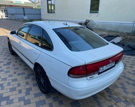 Белый Мазда 626, объемом двигателя 2 л и пробегом 146 тыс. км за 2250 $, фото 3 на Automoto.ua