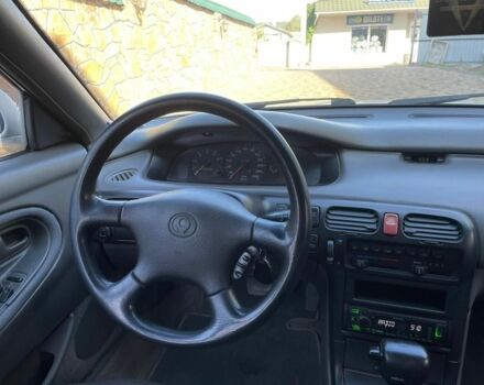 Белый Мазда 626, объемом двигателя 2 л и пробегом 146 тыс. км за 2250 $, фото 10 на Automoto.ua