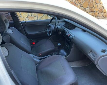 Белый Мазда 626, объемом двигателя 2 л и пробегом 146 тыс. км за 2250 $, фото 16 на Automoto.ua