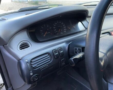 Белый Мазда 626, объемом двигателя 2 л и пробегом 146 тыс. км за 2250 $, фото 19 на Automoto.ua