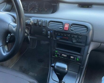 Белый Мазда 626, объемом двигателя 2 л и пробегом 146 тыс. км за 2250 $, фото 5 на Automoto.ua