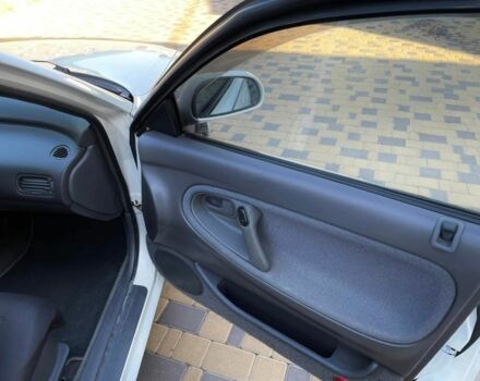 Белый Мазда 626, объемом двигателя 2 л и пробегом 146 тыс. км за 2250 $, фото 18 на Automoto.ua