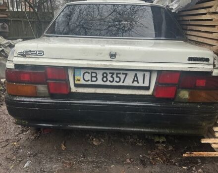 Білий Мазда 626, об'ємом двигуна 2 л та пробігом 400 тис. км за 500 $, фото 1 на Automoto.ua