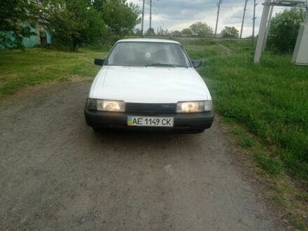 Мазда 626 1986 у Новомосковске на Automoto.ua Білий Мазда 626, об'ємом двигуна 1.6 л та пробігом 777 тис. км за 1100 $, фото 1 на Automoto.ua