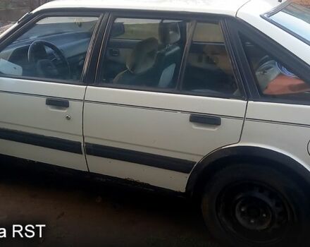 Білий Мазда 626, об'ємом двигуна 2 л та пробігом 350 тис. км за 1100 $, фото 1 на Automoto.ua