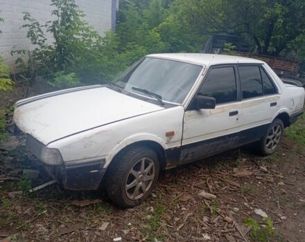 Білий Мазда 626, об'ємом двигуна 0 л та пробігом 222 тис. км за 700 $, фото 1 на Automoto.ua