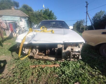Білий Мазда 626, об'ємом двигуна 2 л та пробігом 300 тис. км за 381 $, фото 1 на Automoto.ua