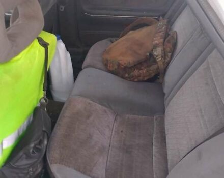 Белый Мазда 626, объемом двигателя 2 л и пробегом 288 тыс. км за 370 $, фото 1 на Automoto.ua