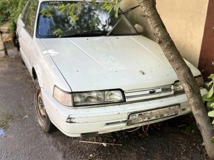 Мазда 626 1989 у Одесі на Automoto.ua Білий Мазда 626, об'ємом двигуна 2 л та пробігом 300 тис. км за 400 $, фото 1 на Automoto.ua