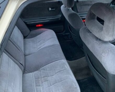 Бежевый Мазда 626, объемом двигателя 2 л и пробегом 210 тыс. км за 1800 $, фото 2 на Automoto.ua