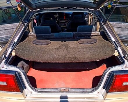 Бежевый Мазда 626, объемом двигателя 2 л и пробегом 500 тыс. км за 1150 $, фото 6 на Automoto.ua